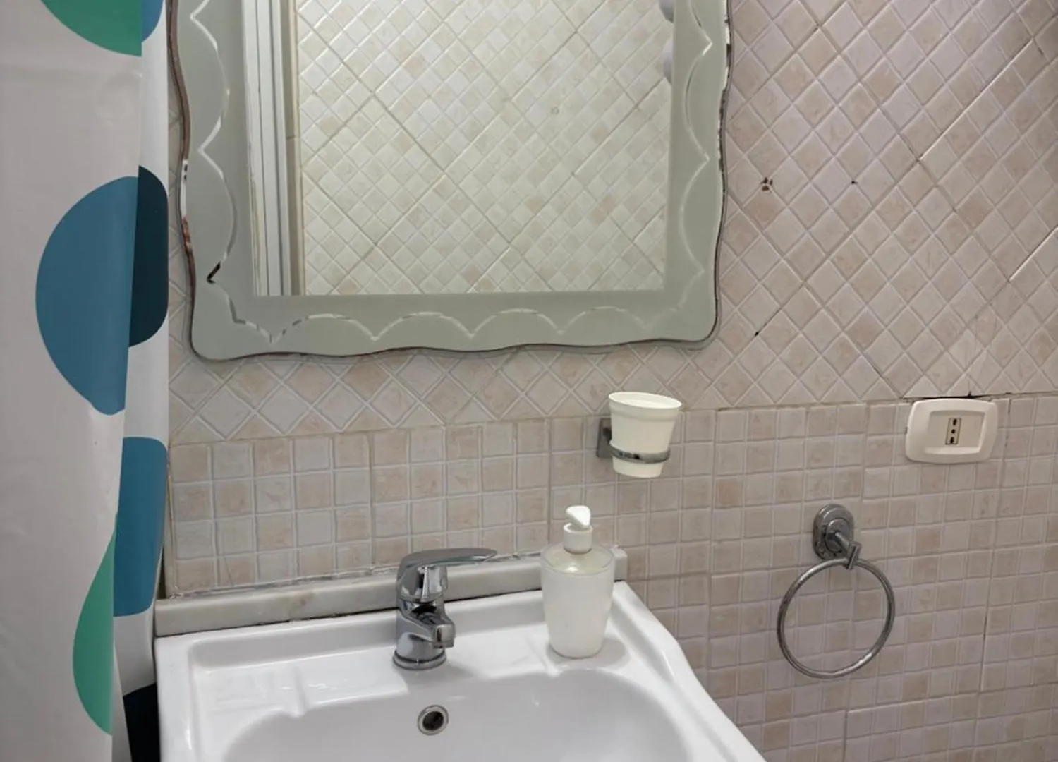 Guest House “Nonna Rossa” Neapel 0*,  Italien